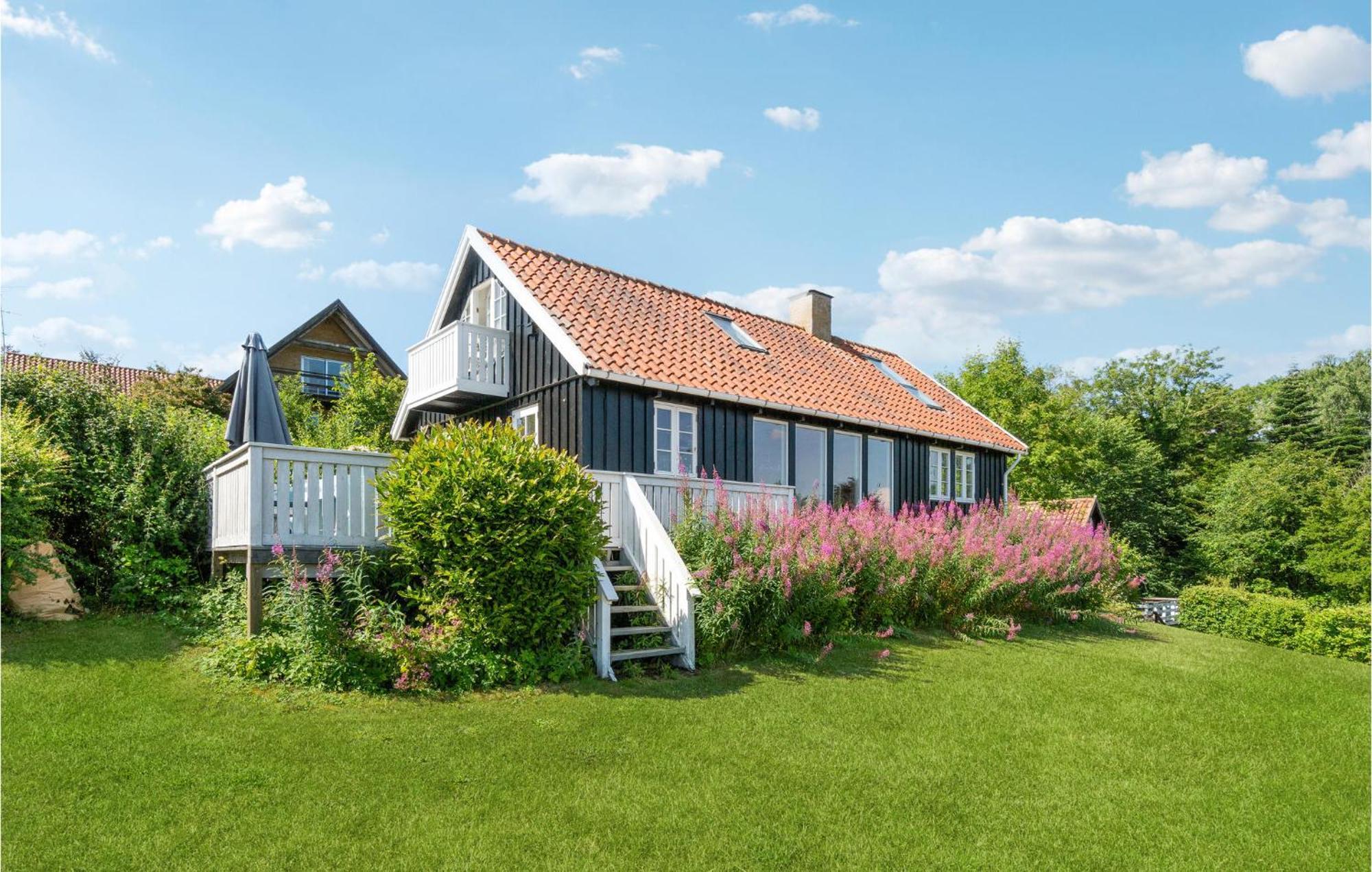 Lovely Home In Svaneke With House Sea View Luaran gambar